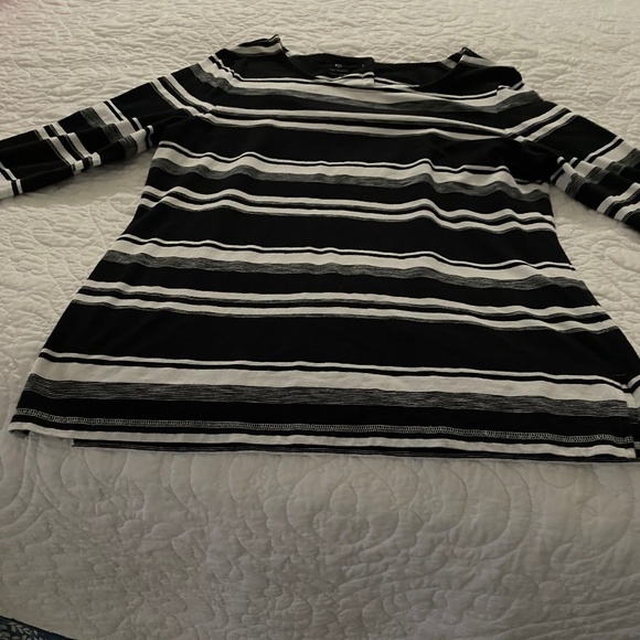 Talbots TOP - Picture 4 of 4